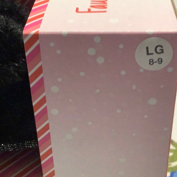 TOTES Toasties Faux Fur Thong slippers size 8-9 BNIB. - Picture 3 of 4